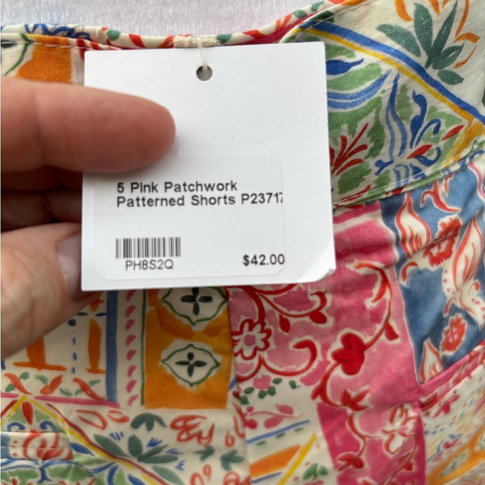 Entro NWT Ric Rac Trim Belted Printed Shorts Small - Picture 6 of 6